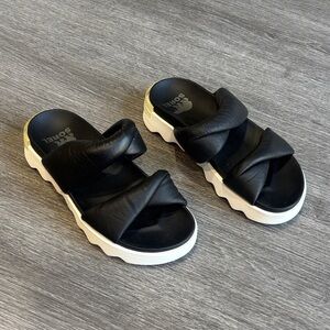 Sorel Black and White Sandals